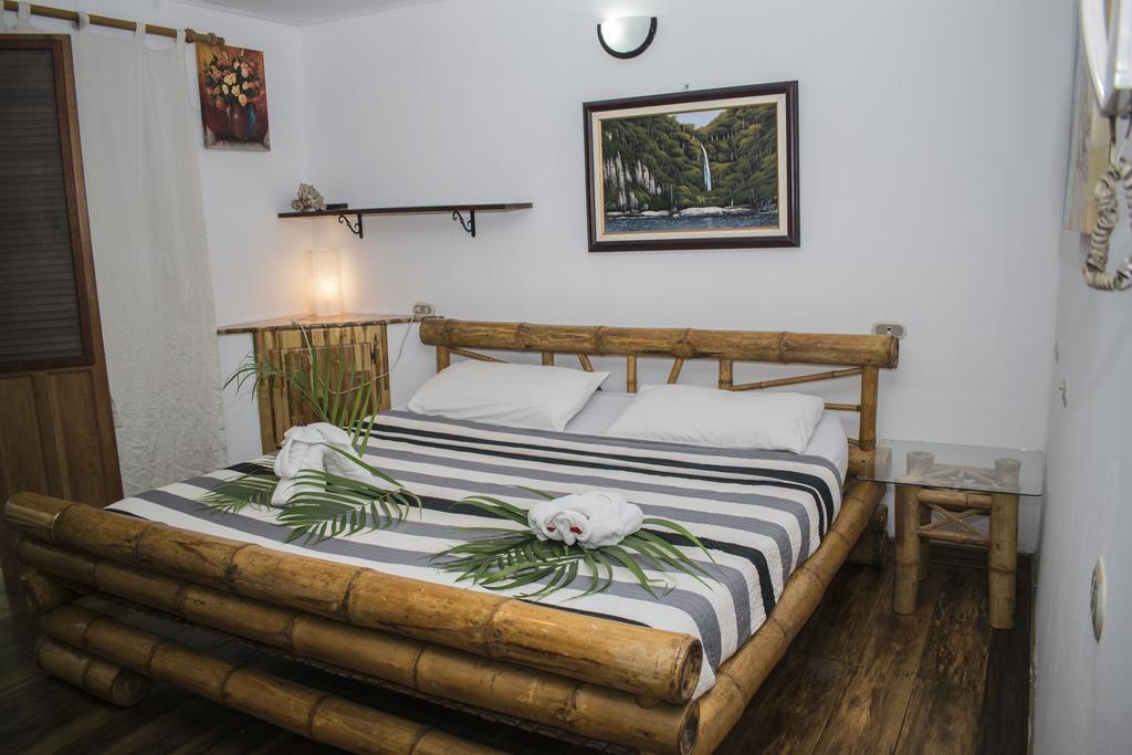 Hotel Bugabutik Puerto Viejo de Talamanca 외부 사진